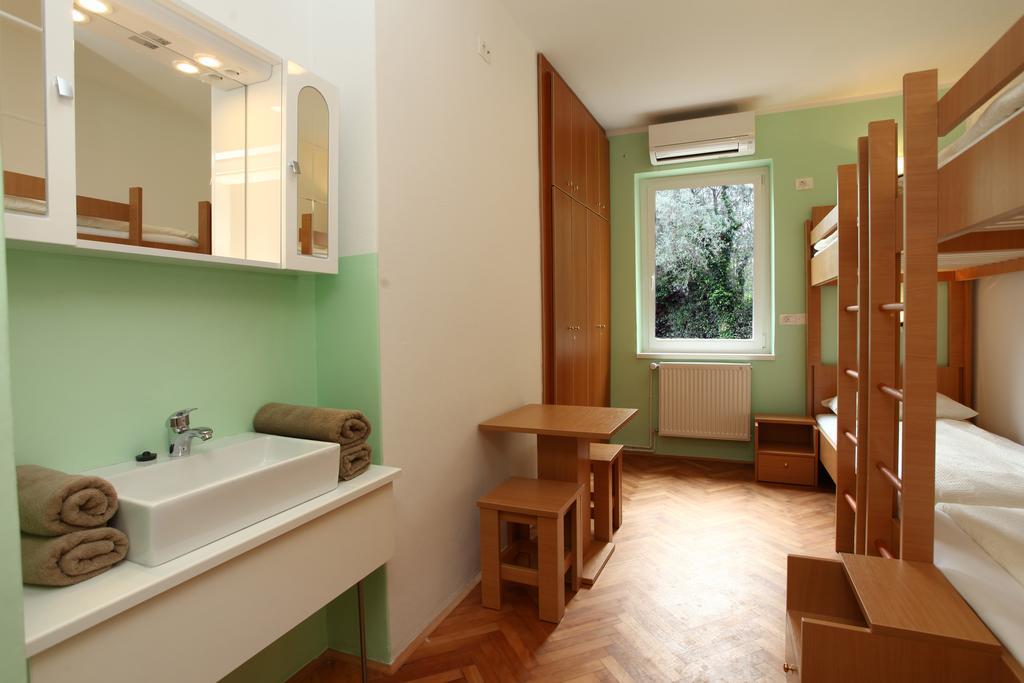 Hostel Soline Порторож Экстерьер фото